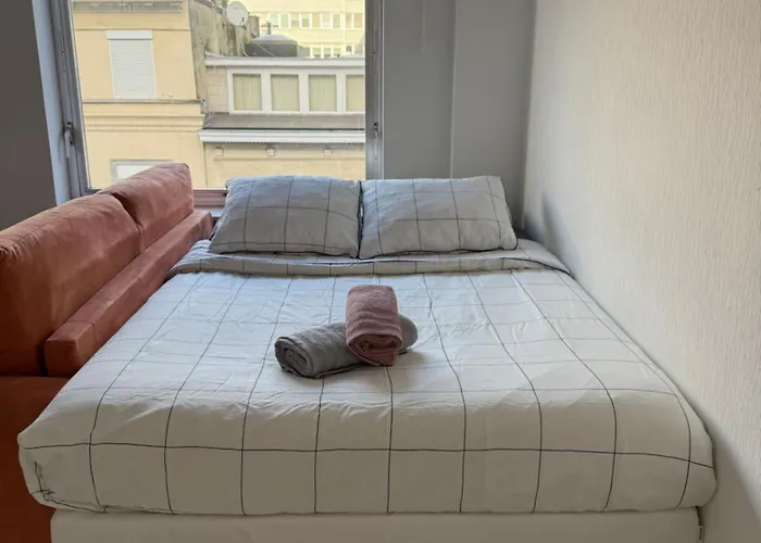 Lovely Condo Next To European Area